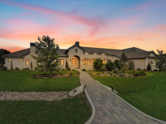 6213 Madrone Tree Ln