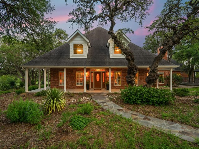 622 Thousand Oaks Loop