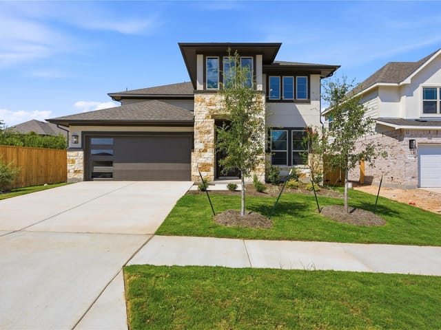 624 Breeze Hollow LN