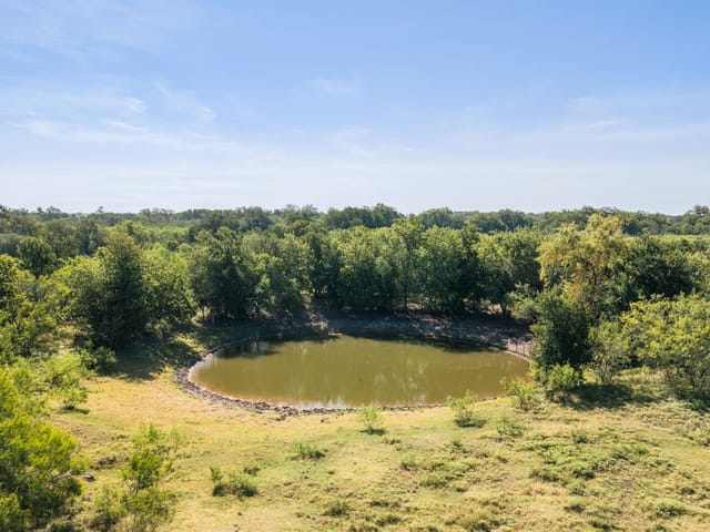 625 Callihan RD