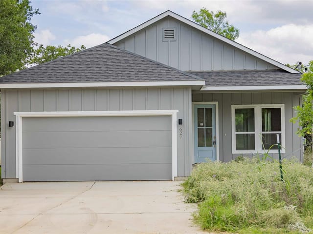 627 Birch LN