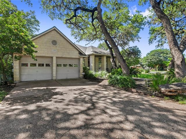 6300 Clairmont Dr