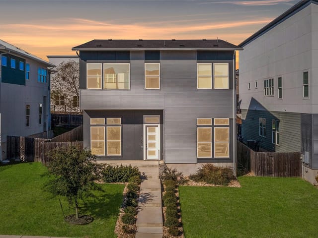 6300 Toscana Ave