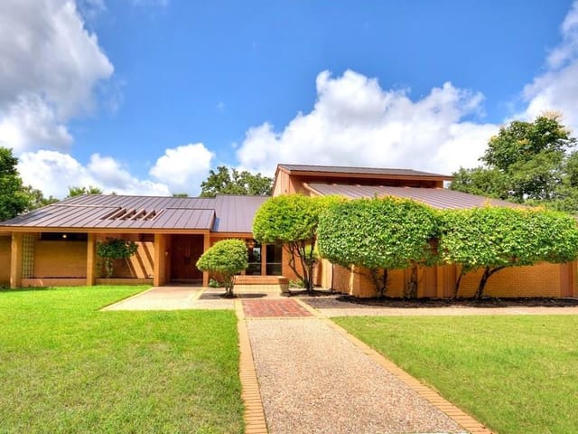 6304 Belo Horizonte Cir