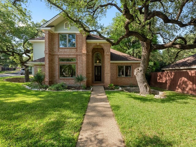 6304 John Chisum Ln