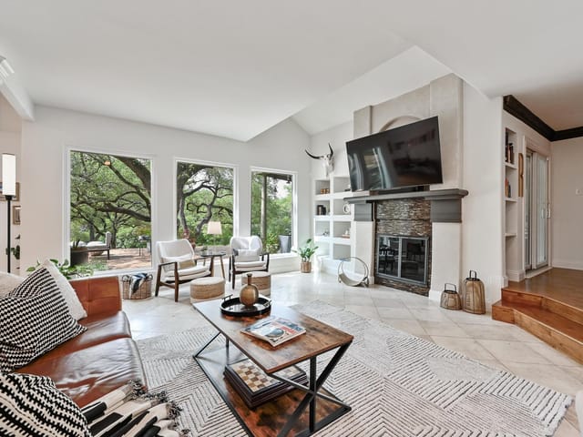 6305 Five Acre Wood ST