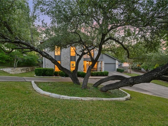 6305 Whitemarsh Valley Walk