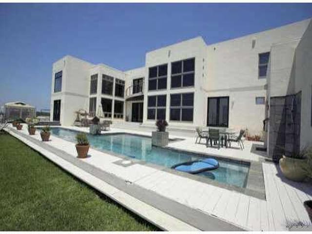 6307 W Courtyard DR