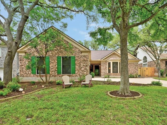 6307 Walebridge Ln
