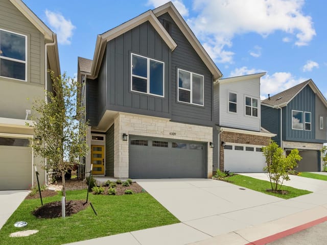 6309 Lautner Ln
