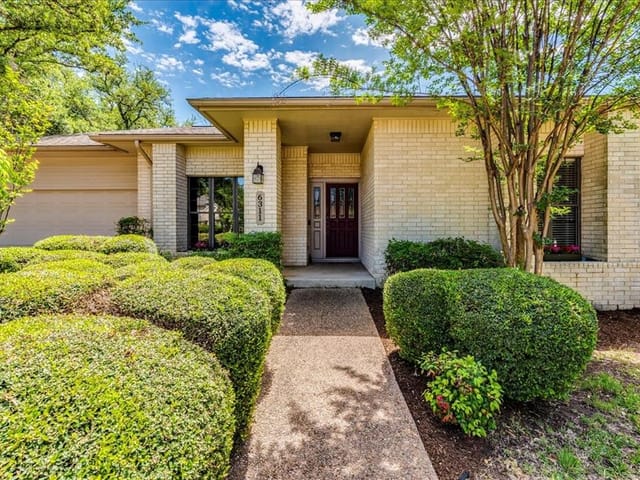 6311 Sprucewood CV