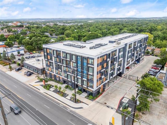 6324 N Lamar BLVD Unit #212