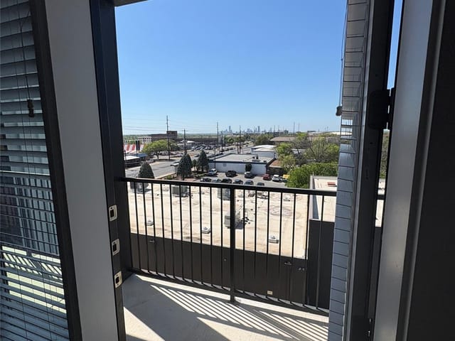 6324 N Lamar BLVD Unit #415