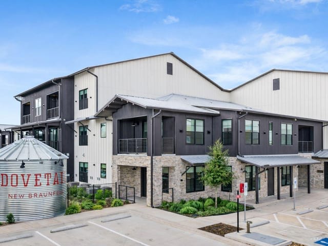 634 Central Pkwy Unit #1114
