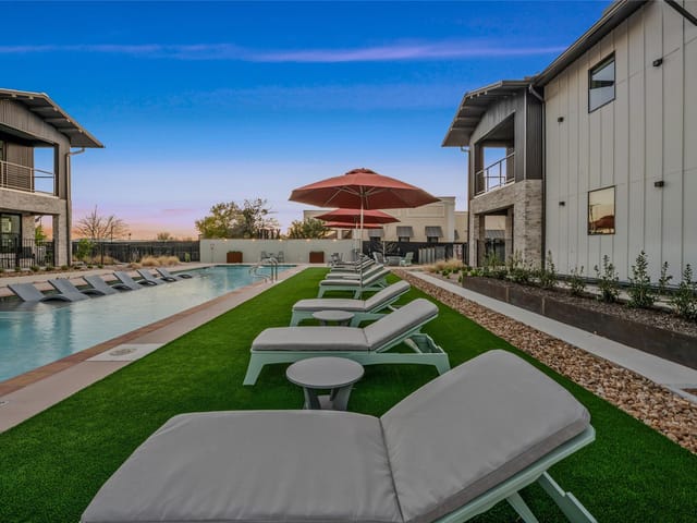 634 Central PKWY Unit #1201