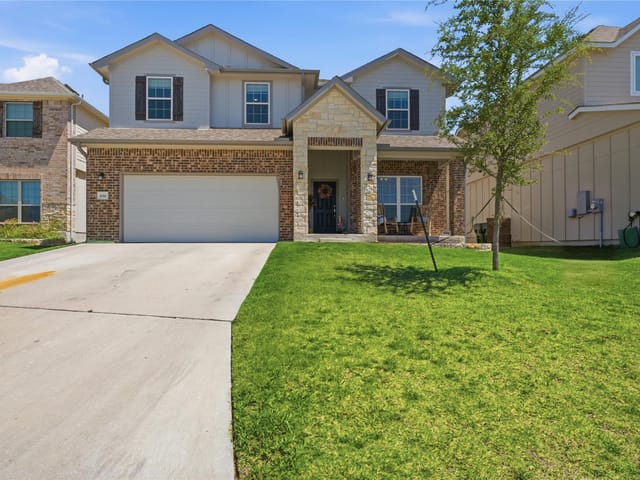 636 Friar Tuck DR