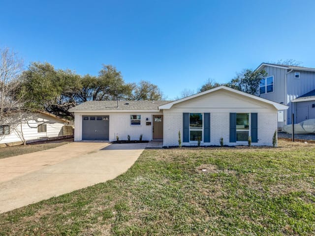 6401 Cooper Ln