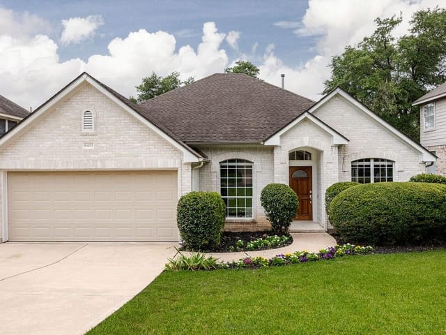 6403 Farmdale Ln