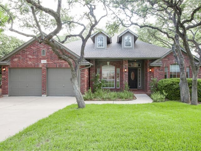 6404 Clairmont Dr