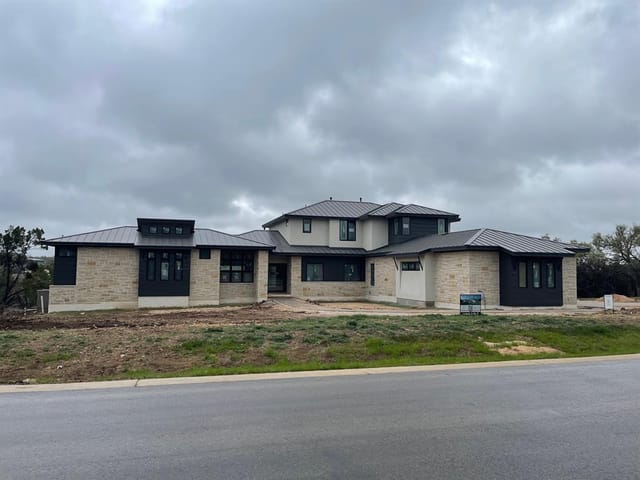 6404 Madrone Tree Ln