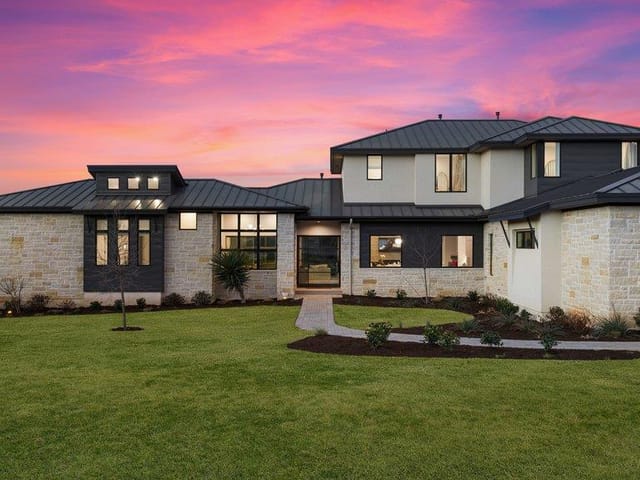 6404 Madrone Tree Ln