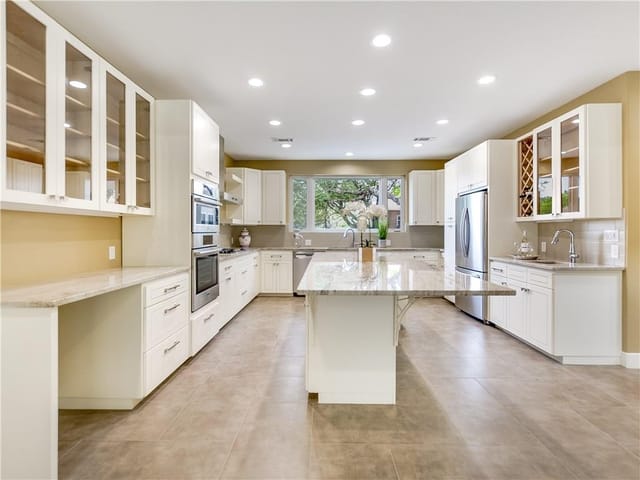 6404 Weatherwood CV