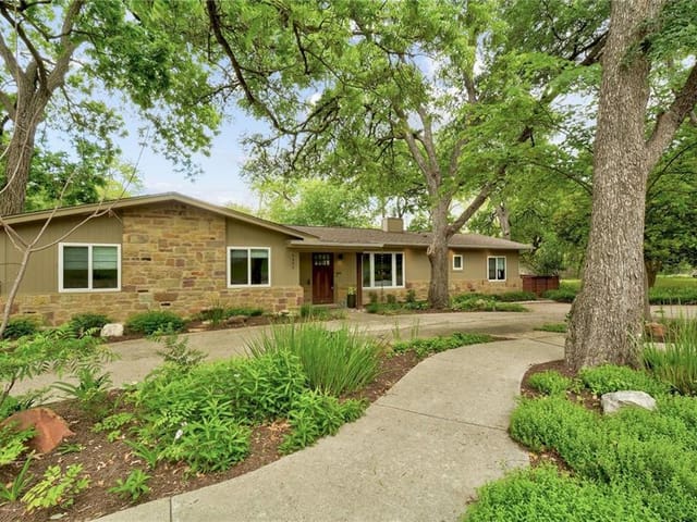 6406 Shoal Creek Blvd