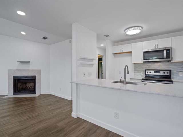 6409 Burns ST Unit #304