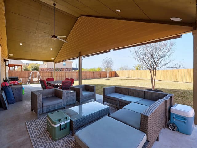 6413 Adair Dr