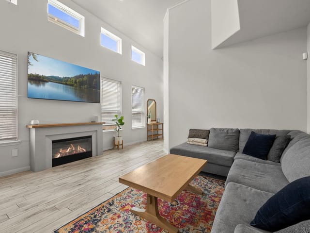6413 Mary Lewis DR