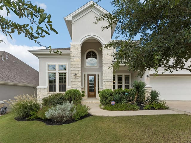 642 Jacksdaw DR