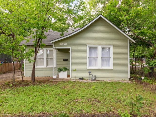 642 Tillery St