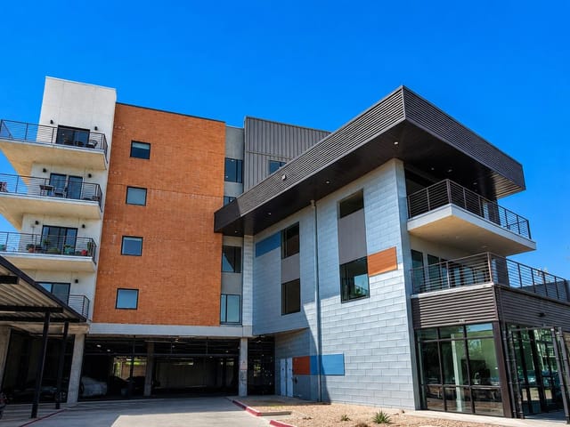 6444 Burnet RD Unit #305