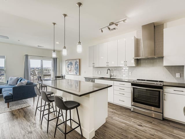6444 Burnet Rd Unit #505
