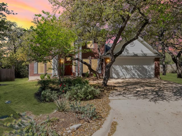 6449 Zadock Woods DR