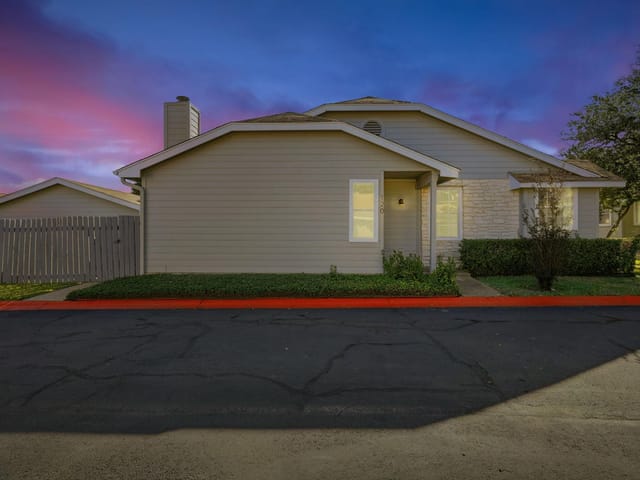 6501 Brush Country RD Unit #120