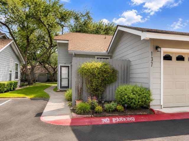 6501 Brush Country RD Unit #137
