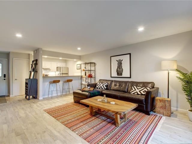 6501 E Hill DR Unit #104