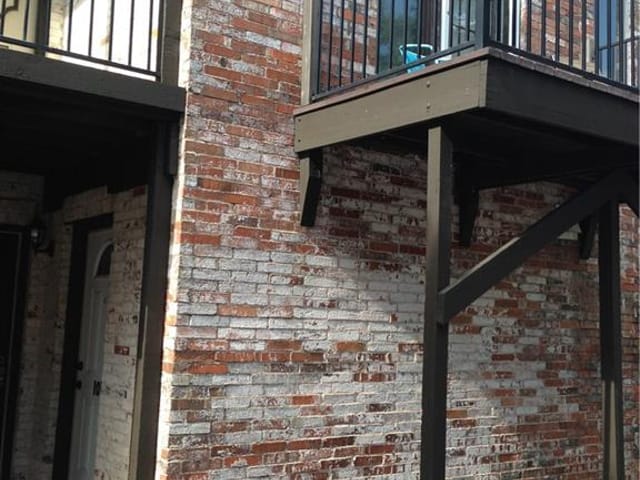 6501 E Hill Dr Unit #107