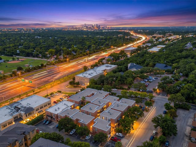 6501 E Hill DR Unit #111