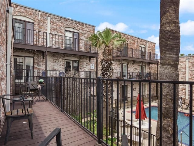 6501 E Hill DR Unit #119