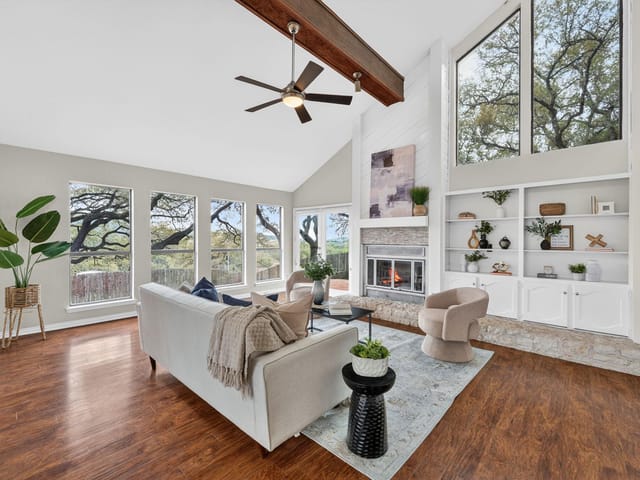 6503 Cascada DR