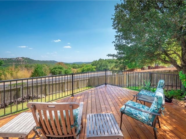 6503 Hillside Hollow Dr