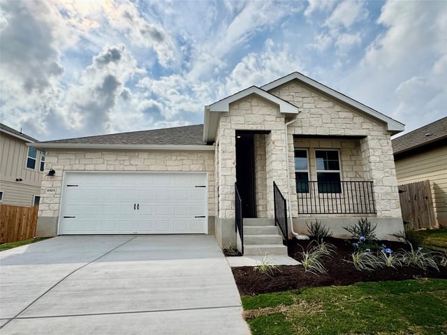 6503  Velvet Leaf Ln