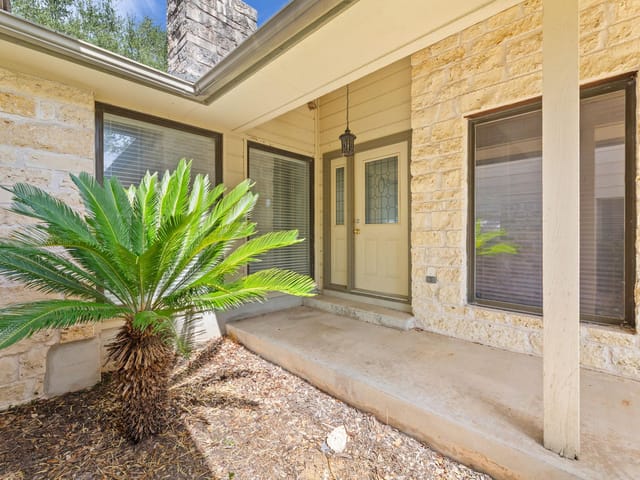 6504 Ladera Norte DR