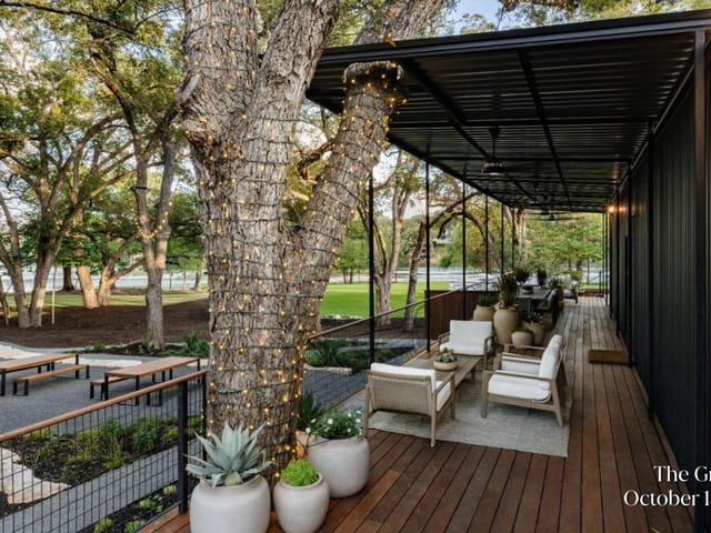 View 6507 Bridge Point PKWY Unit #Violet 4E 6507 Bridge Point PKWY Unit #Violet 4E, photo 1 of 6, Austin, TX