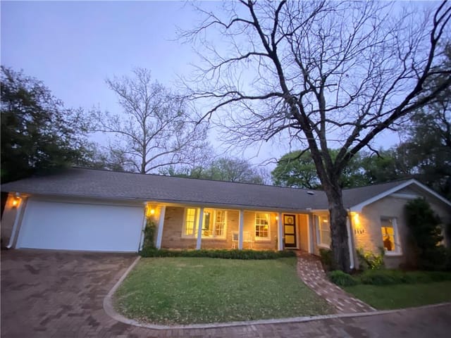 6507 Lakewood Dr