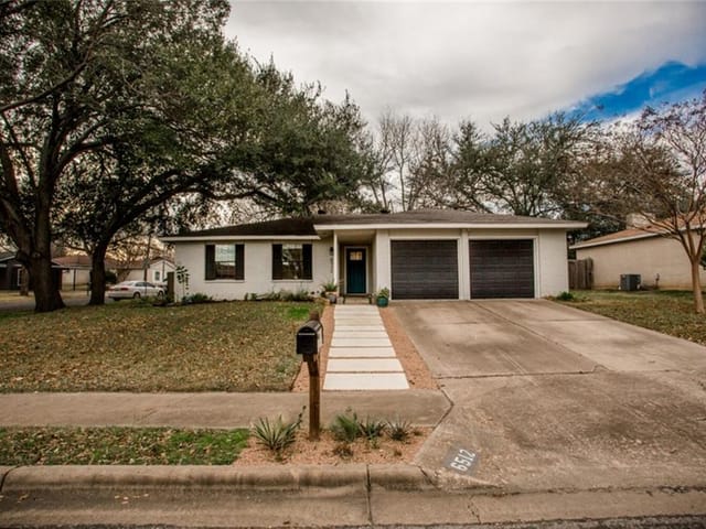 6512 Starstreak Dr