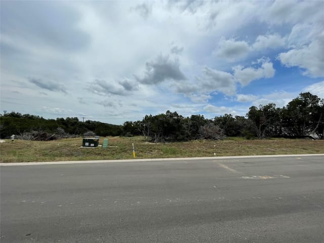 6513 Madrone Tree Ln