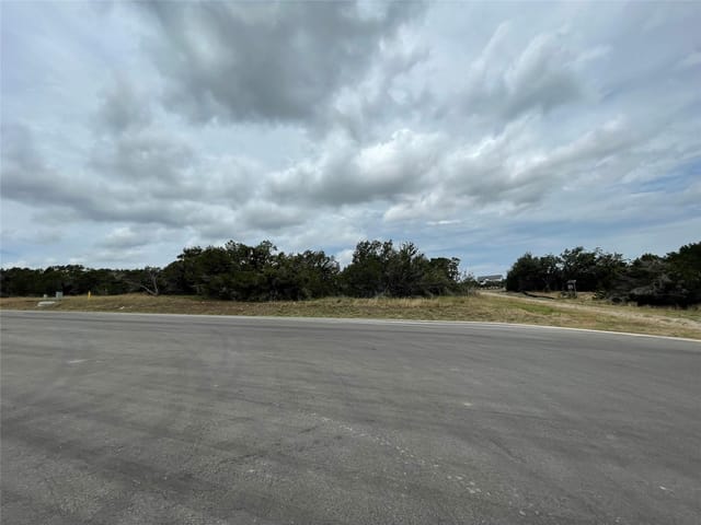6516 Madrone Tree Ln